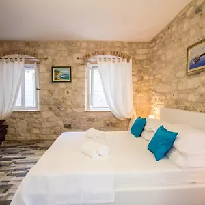 Toma Apartamento Trogir